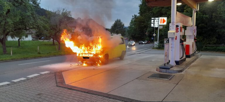 09.08.2023 – Brand an Tankstelle (Großeinsatz)